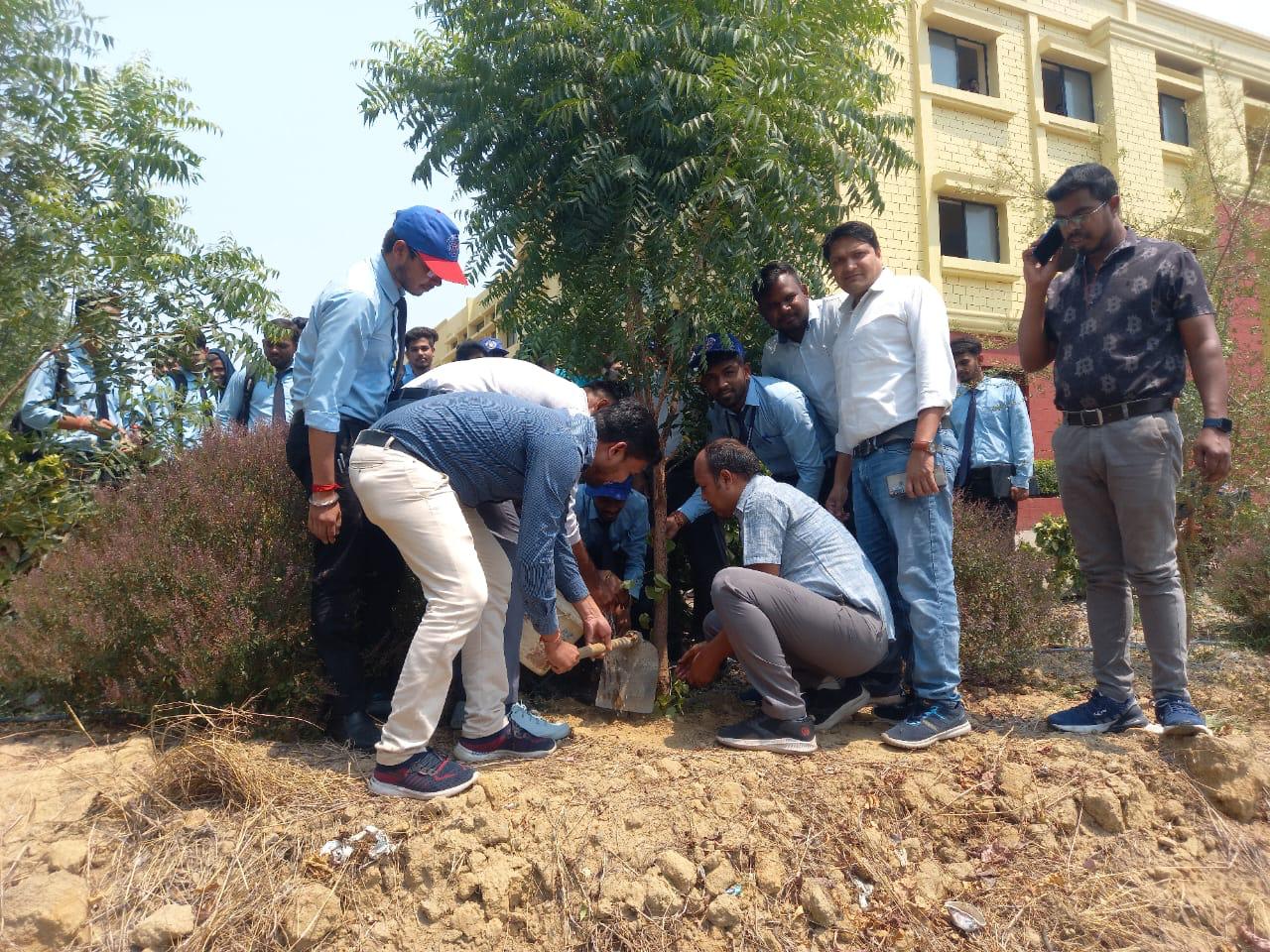 Raigarh College Campus Infrastructure - Photo 45